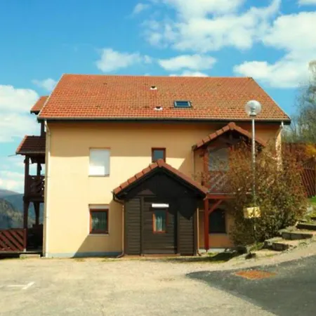 Les Bouchaux, Apartment *